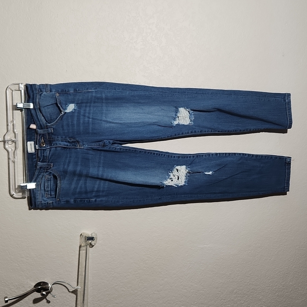 Sneak Peak Jeans Size 5 Boyfriend Distress Cut Out Fray Knees